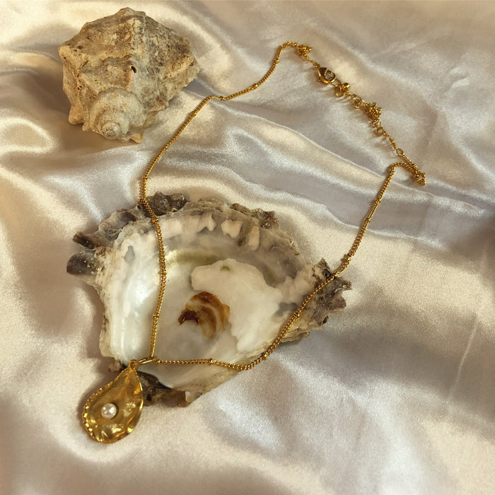 Gold Oyster with Genuine Freshwater Pearl Necklace